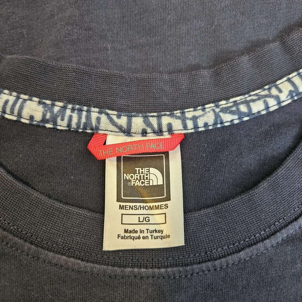 The North Face Men's Navy Long Sleeve Tee